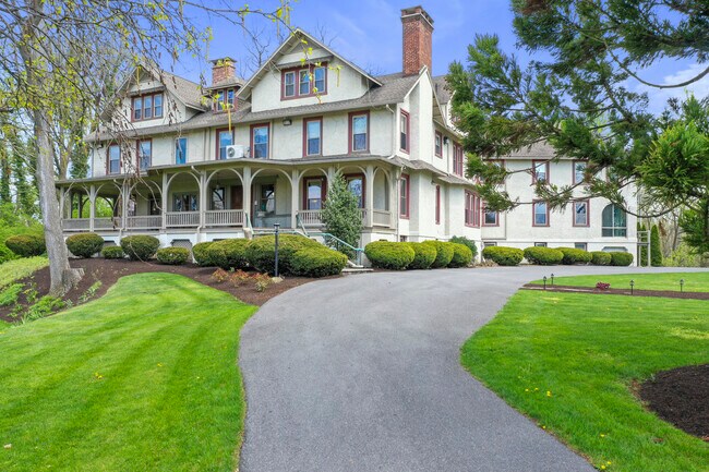 More details for 1090 Ragged Edge Rd, Chambersburg, PA - Hospitality for Sale