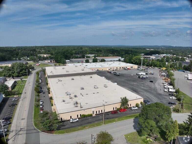 94-104 Glenn St, Lawrence, MA à louer - Communauté Matterport - Image 3 de 8