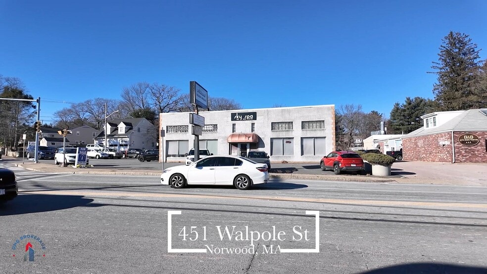 451 Walpole St, Norwood, MA à vendre - Vidéo sur l’inscription commerciale - Image 2 de 29