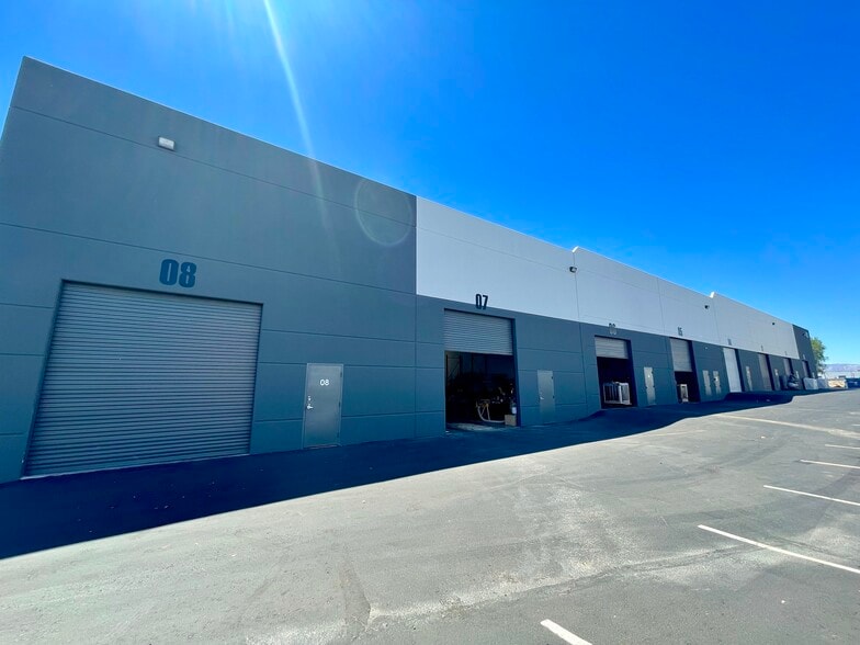 6012 Topaz St, Las Vegas, NV for lease - Building Photo - Image 3 of 4