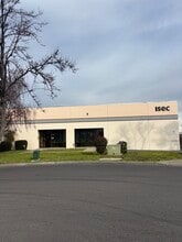 2301-2303 Tripaldi Way, Hayward, CA à louer Photo du bâtiment- Image 1 de 17