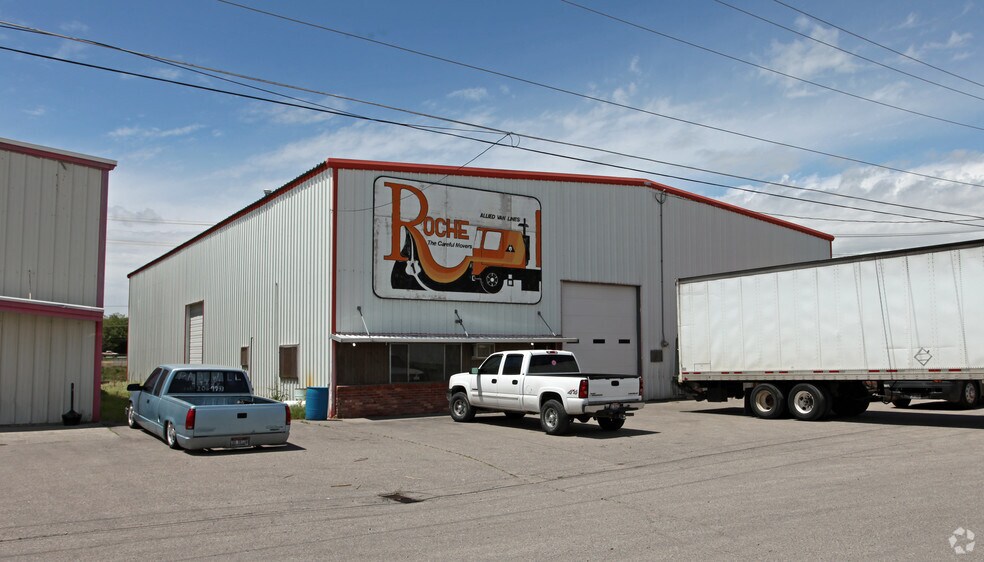 857 Lindsay Blvd, Idaho Falls, ID for sale - Building Photo - Image 2 of 3