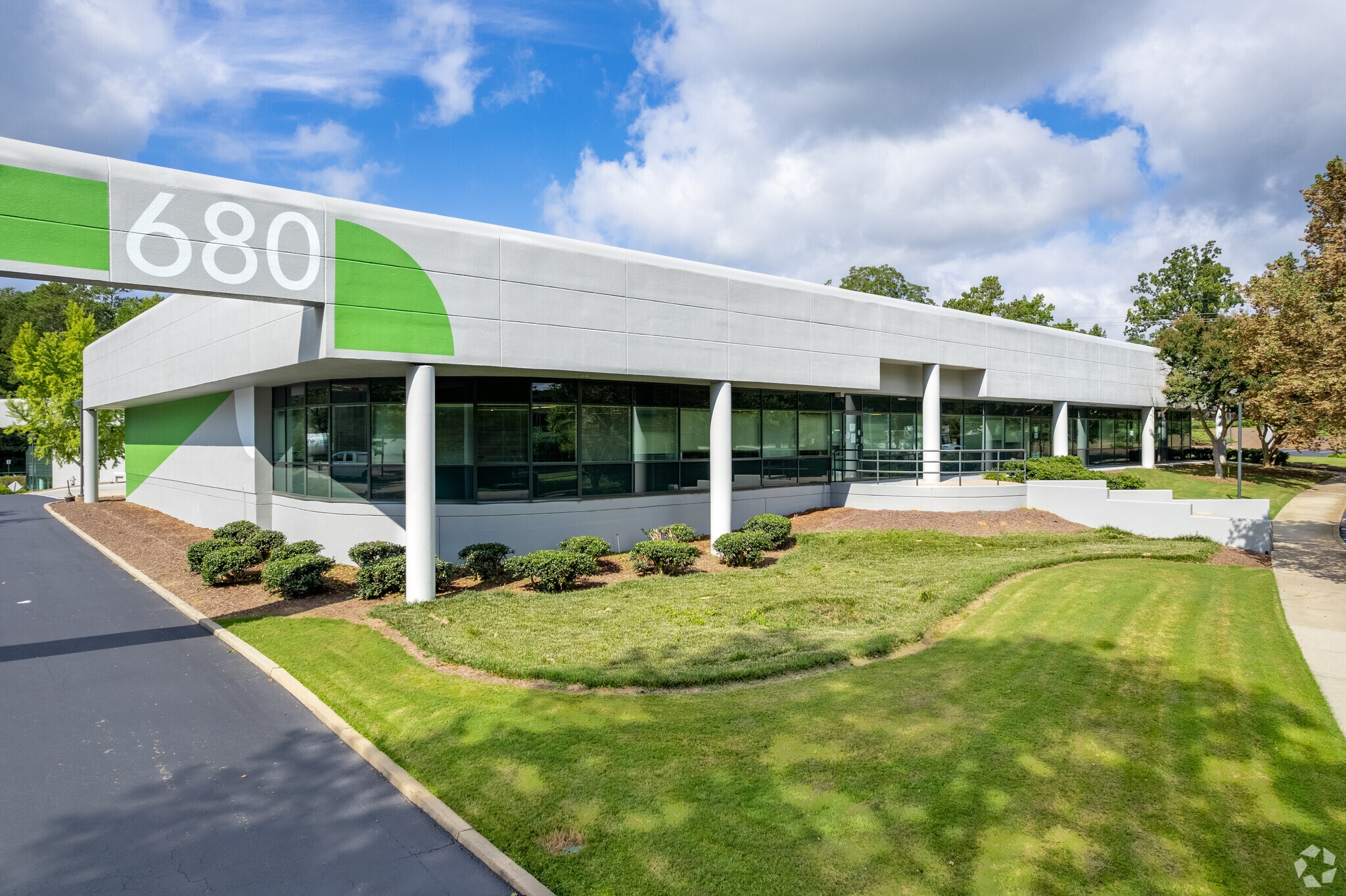680 Engineering Dr, Peachtree Corners, GA à louer Photo du bâtiment- Image 1 de 29