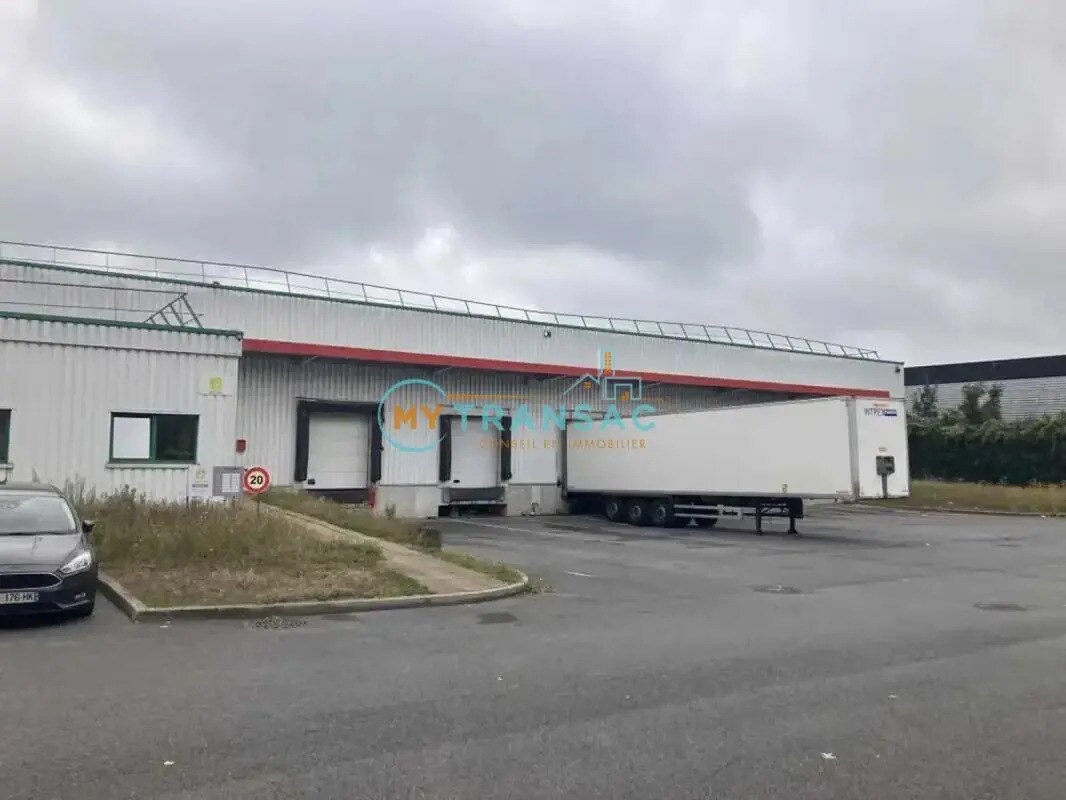 Flex dans Mitry-Mory à louer Photo du bâtiment- Image 1 de 18