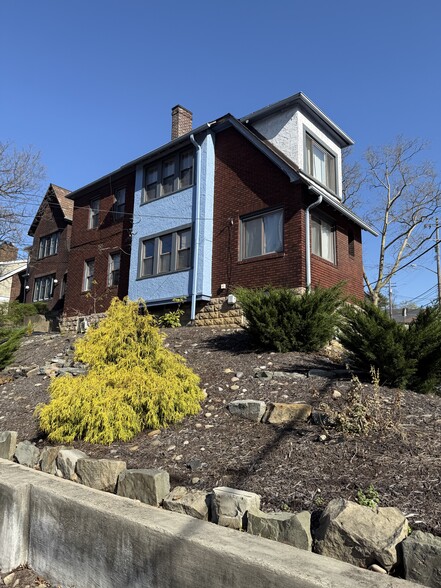 5643-5645 Wilkins Ave, Pittsburgh, PA for sale - Building Photo - Image 3 of 3