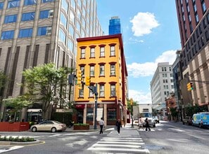 31 Montgomery St, Jersey City, NJ for lease Building Photo- Image 2 of 18