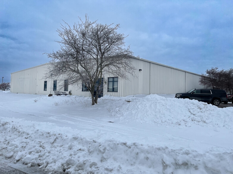 107 Industrial Park Rd, Story City, IA for sale - Building Photo - Image 2 of 26