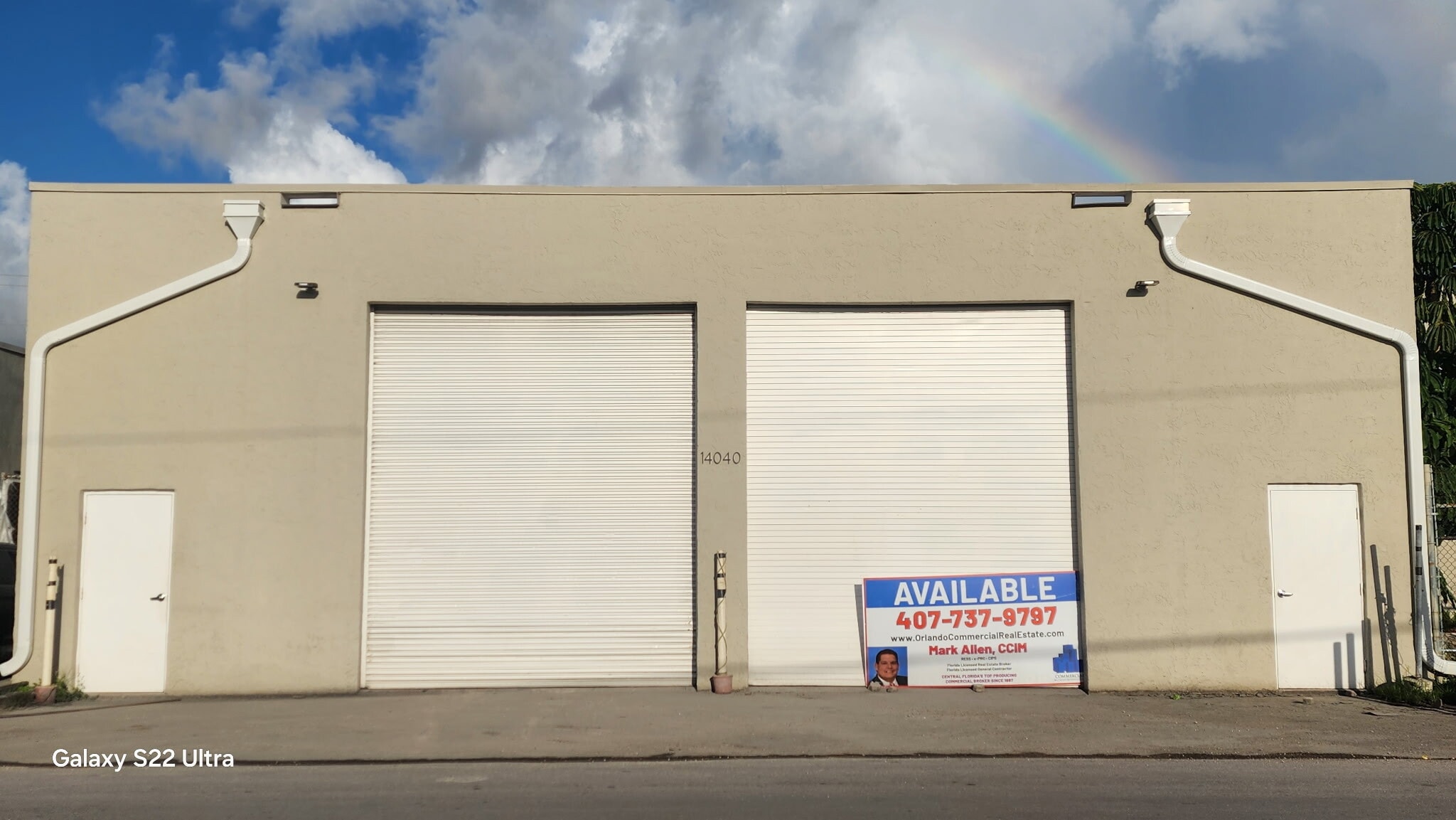 RARE South FL Warehouse Building Sale/Le portefeuille de 4 propriétés à vendre sur LoopNet.ca Photo du bâtiment- Image 1 de 19