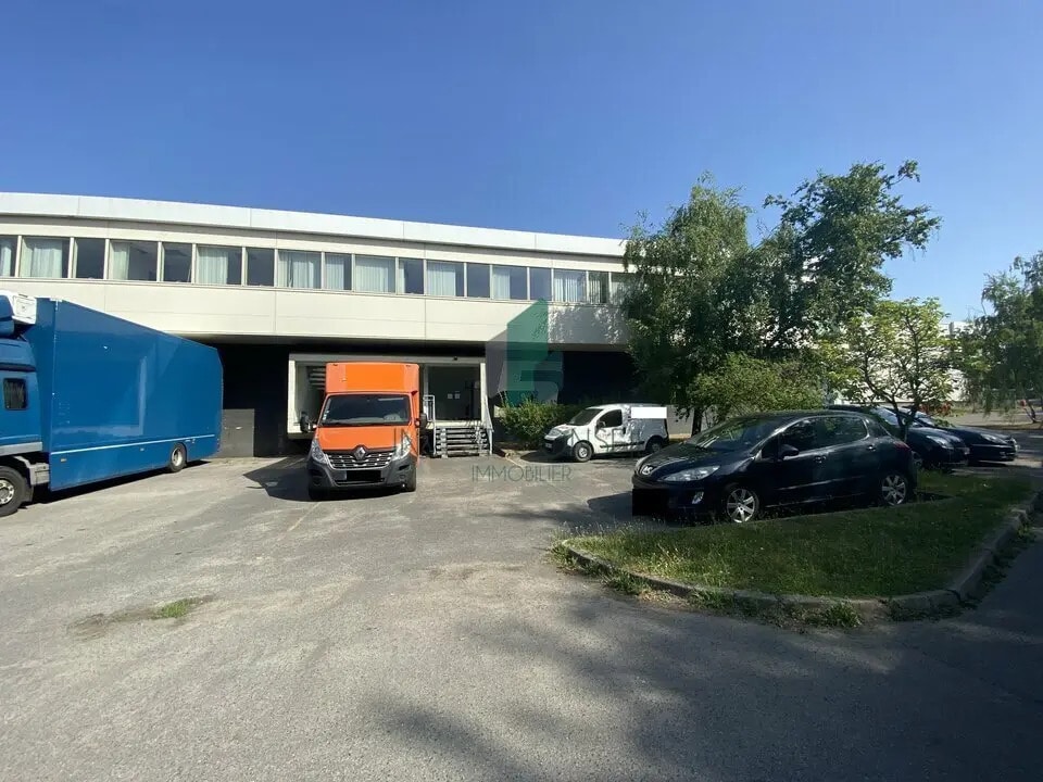 Flex in SAINT-OUEN-L'AUMONE for lease Building Photo- Image 1 of 12