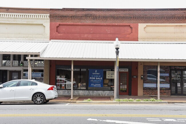 Plus de détails pour 109 Main St W, Hartselle, AL - Commerce de détail à vendre