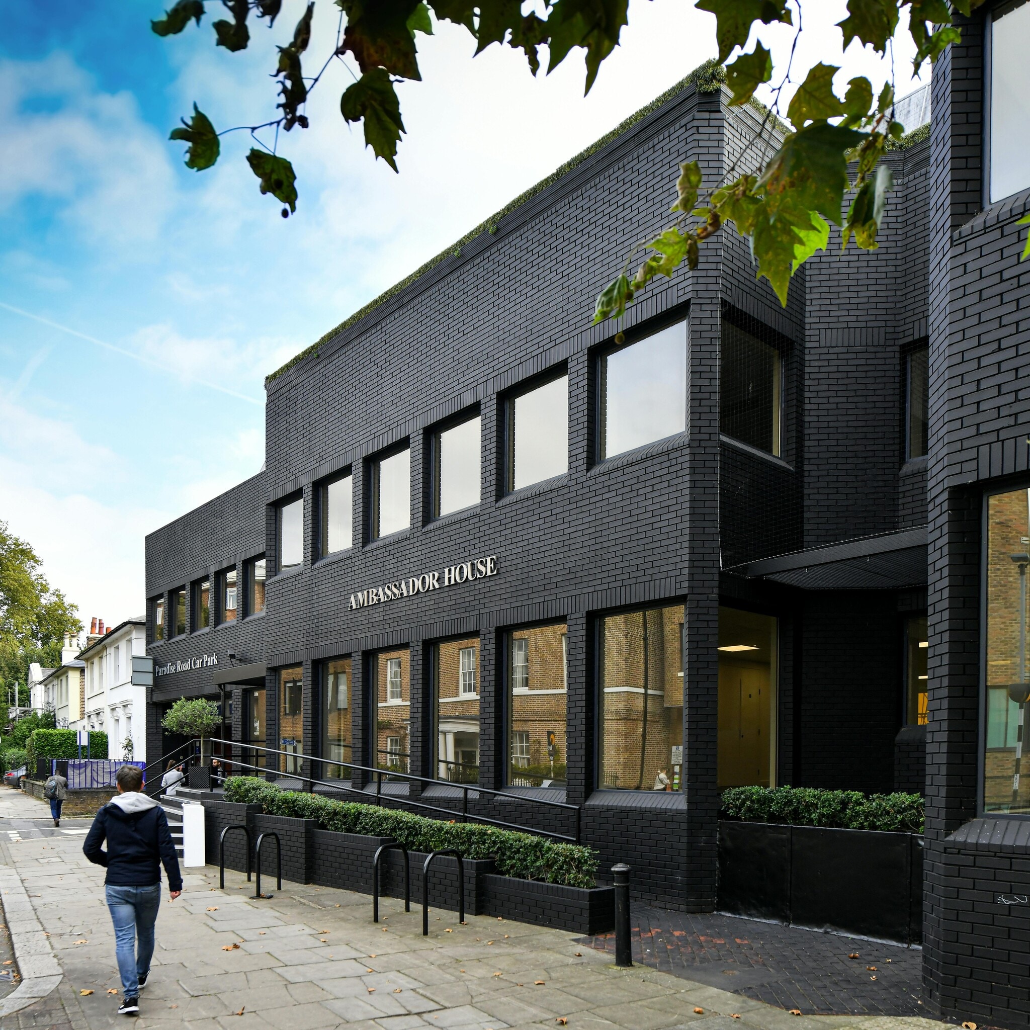 Paradise Rd, Richmond for lease Building Photo- Image 1 of 5