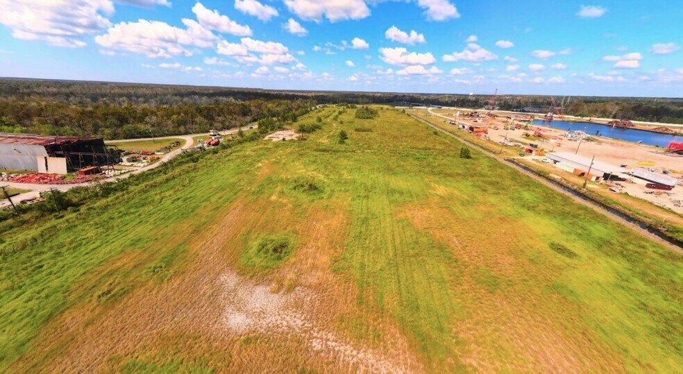 Lot 5 & 6 - Industrial Land for Sale portefeuille de 2 propriétés à vendre sur LoopNet.ca - Photo du bâtiment - Image 3 de 3
