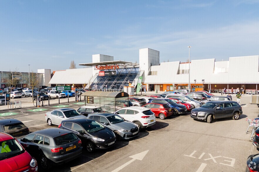 Bath Rd, Reading à louer - Photo du bâtiment - Image 3 de 3