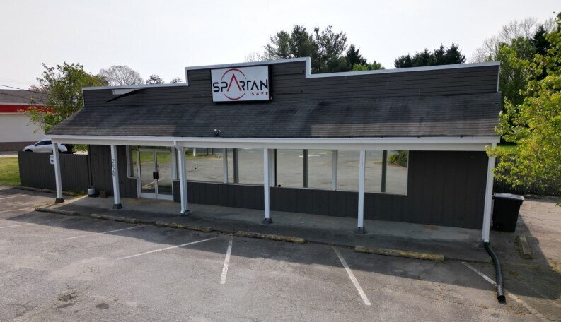 2020 W Mountain St, Kernersville, NC for sale Building Photo- Image 1 of 5