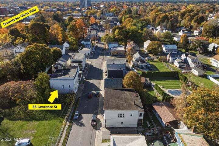 55 Lawrence St, Glens Falls, NY à vendre - Photo du bâtiment - Image 2 de 3