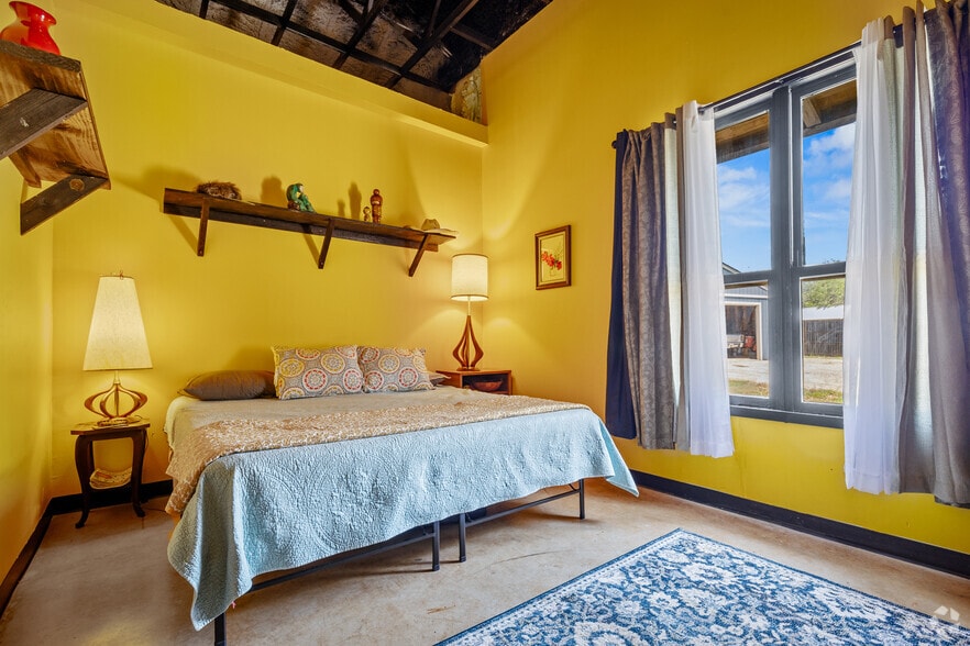 1720 Gruene Rd, New Braunfels, TX à vendre - Photo intérieure - Image 3 de 8