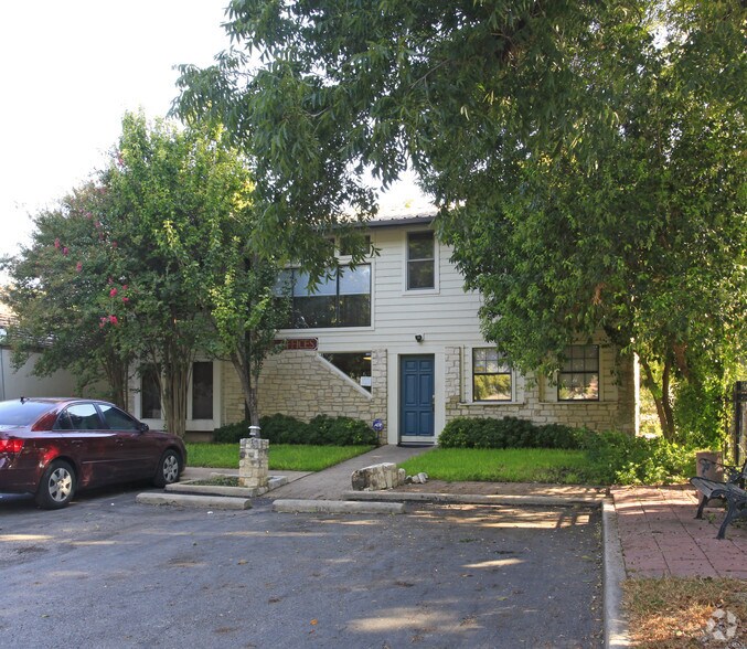 1602 E 7th St, Austin, TX à louer - Photo du bâtiment - Image 2 de 5