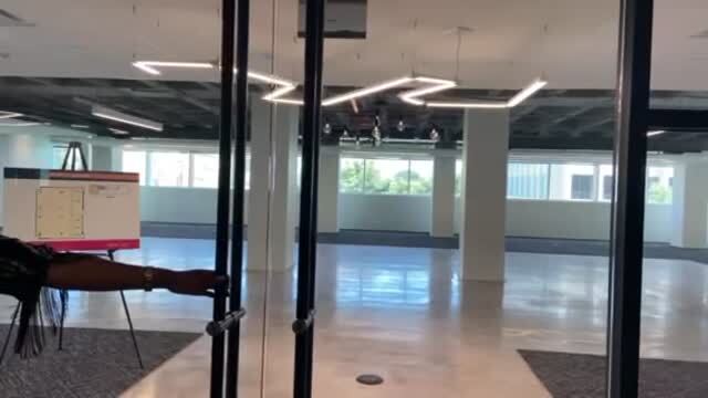 730 Peachtree St NE, Atlanta, GA à louer - Vidéo sur l’inscription commerciale - Image 3 de 22