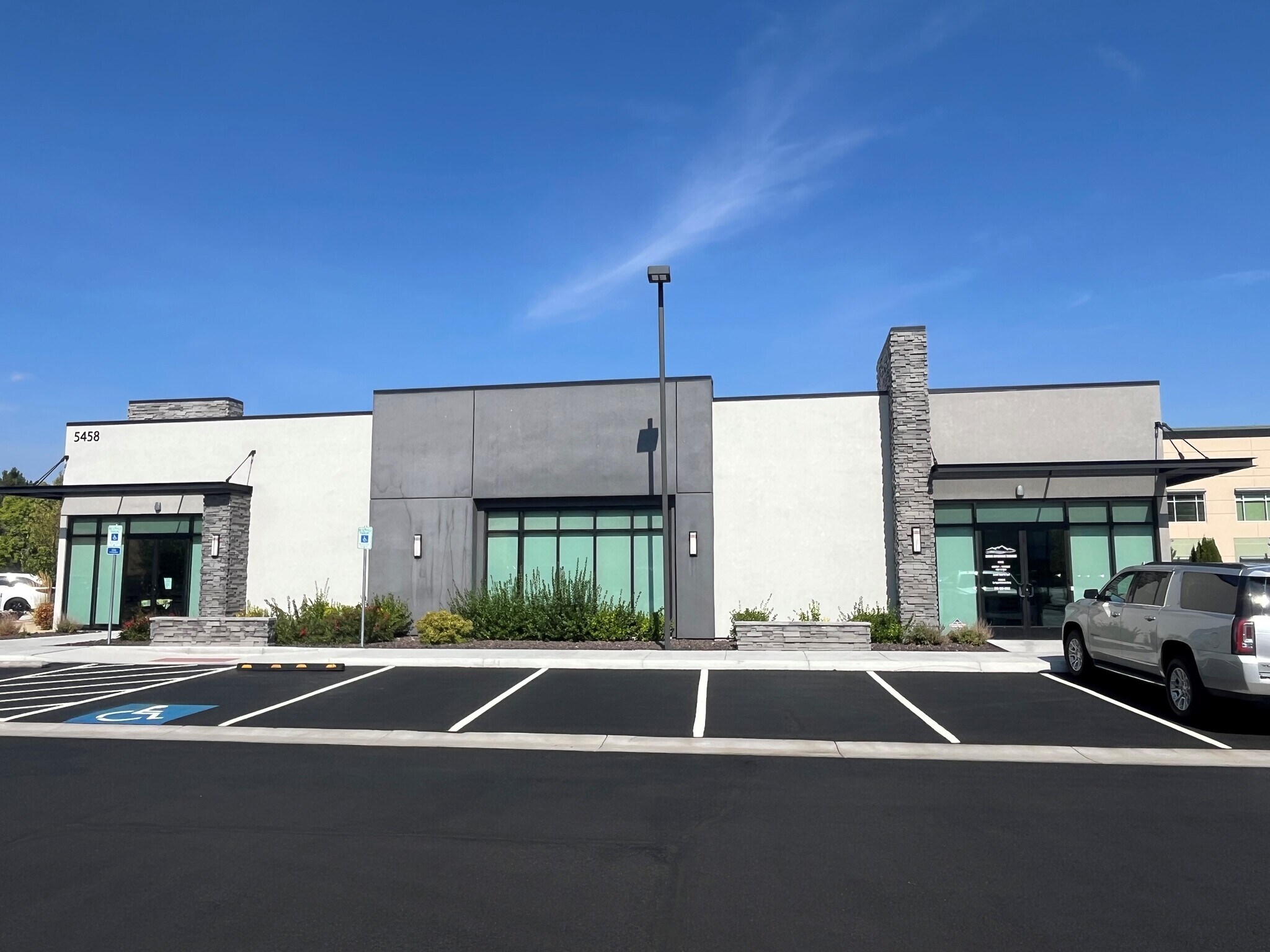 5458 Reno Corporate Dr, Reno, NV for lease Building Photo- Image 1 of 12