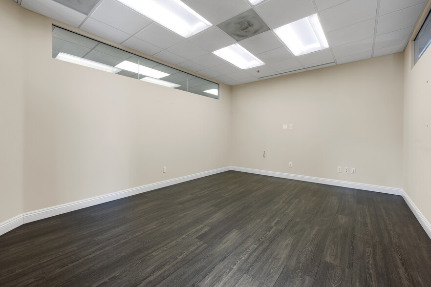 950 Boardwalk, San Marcos, CA for lease - Interior Photo - Image 3 of 45