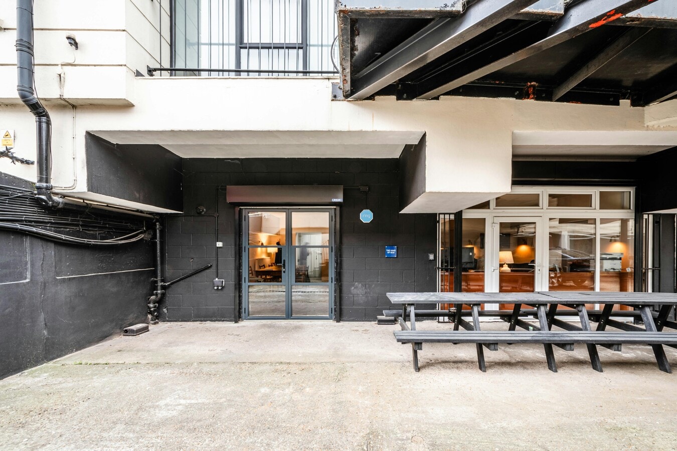 414-422 Hackney Rd, London, LND E2 7SY - Unit 1 -  - Interior Photo - Image 2 of 13