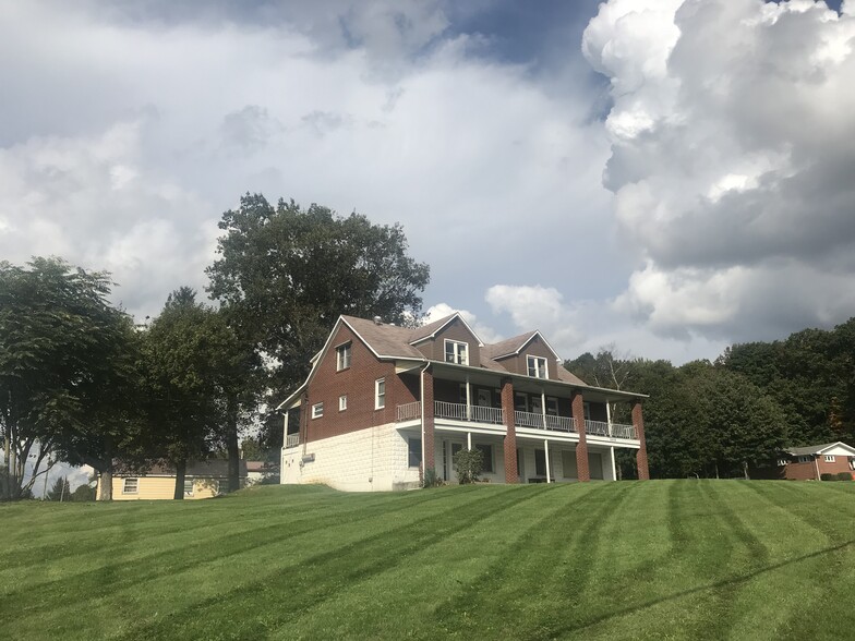 1363 Frankstown Rd, Johnstown, PA for sale - Building Photo - Image 2 of 16