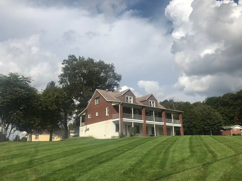 1363 Frankstown Rd, Johnstown, PA à vendre - Photo du bâtiment - Image 2 de 16