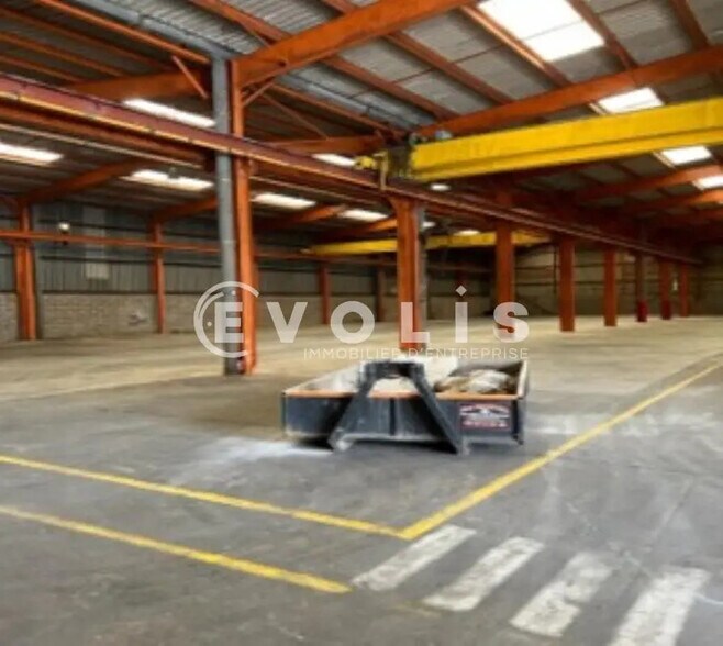 Bureau dans SAINT-OUEN-L'AUMONE à louer - Photo du bâtiment - Image 3 de 4