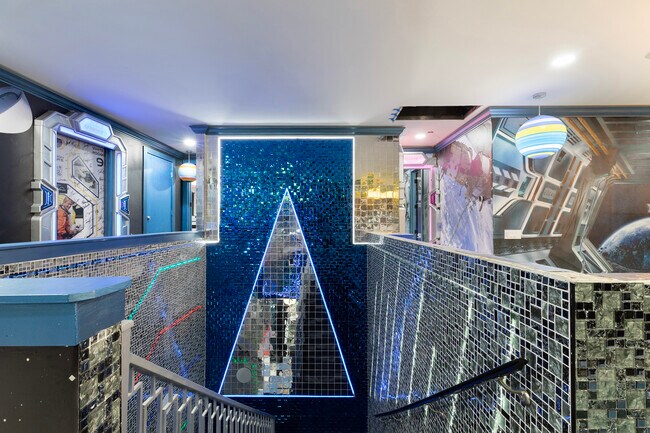 Plus de détails pour 1015 Fantasy Dr, Davenport, FL - Spécialité à vendre