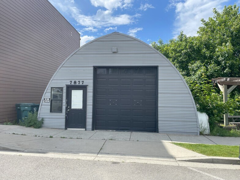 7877 W Main St, Rathdrum, ID à louer - Photo du bâtiment - Image 2 de 13