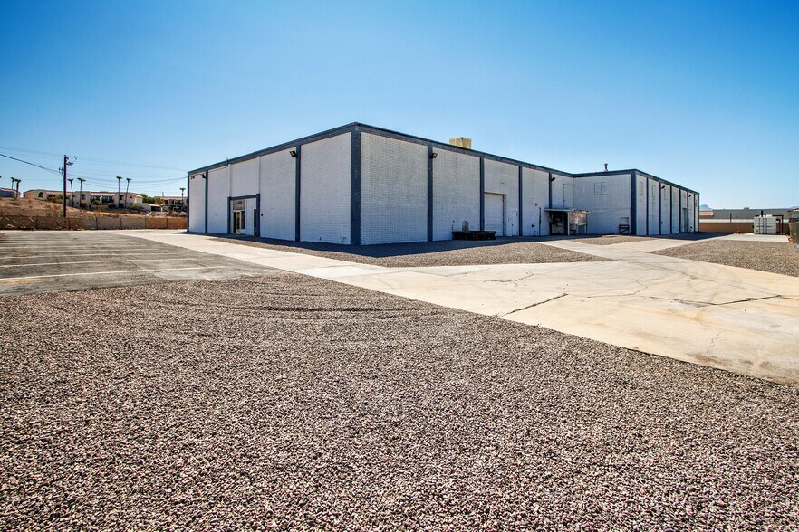 1790 Industrial Blvd, Lake Havasu City, AZ à vendre - Photo du bâtiment - Image 3 de 6