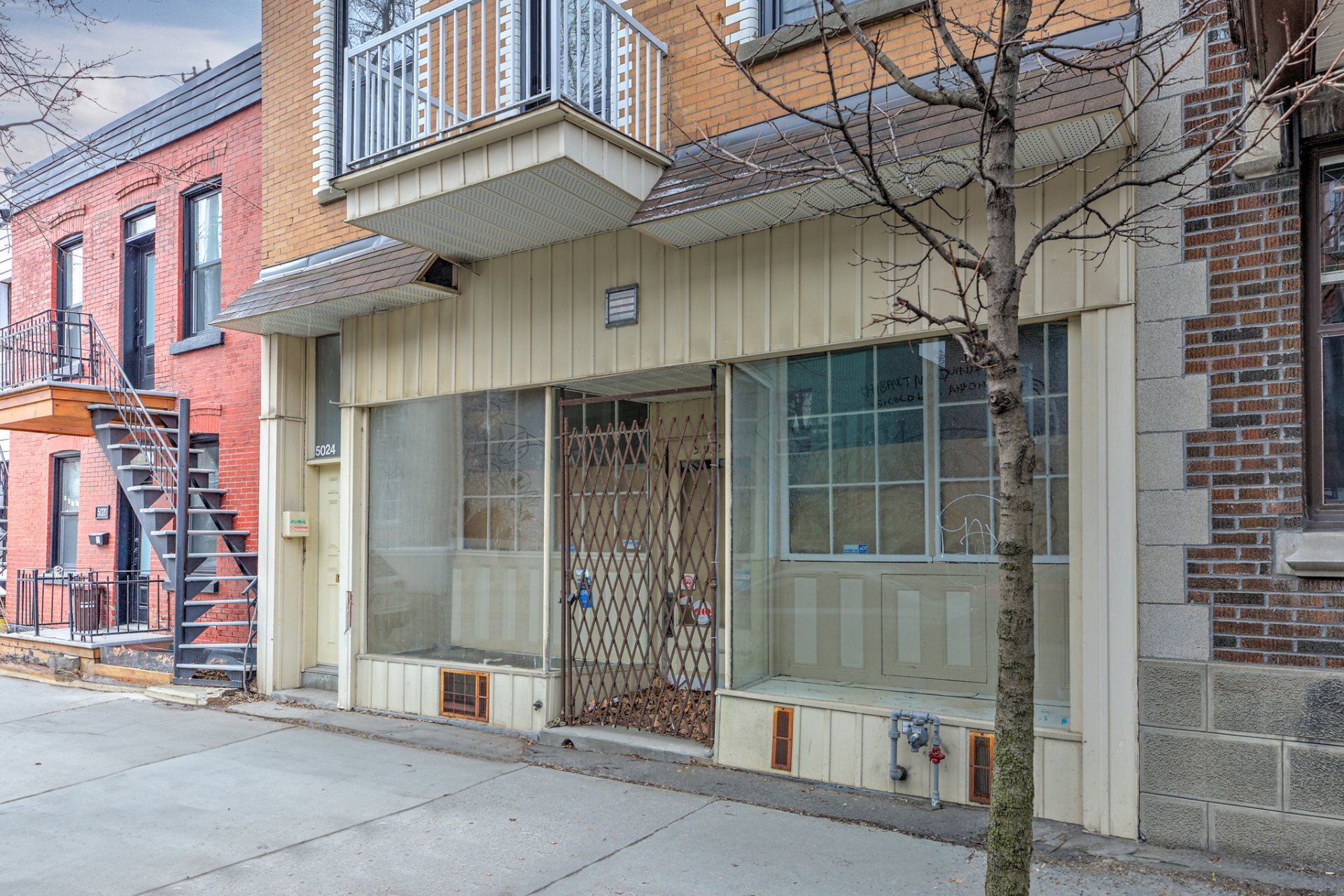 5028 Rue Chambord, Montréal, QC for sale Building Photo- Image 1 of 2