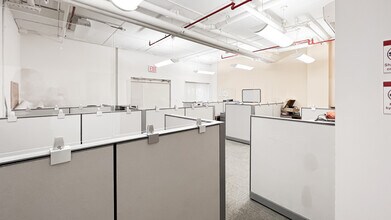 9011 160th St, Jamaica, NY for lease Interior Photo- Image 2 of 9