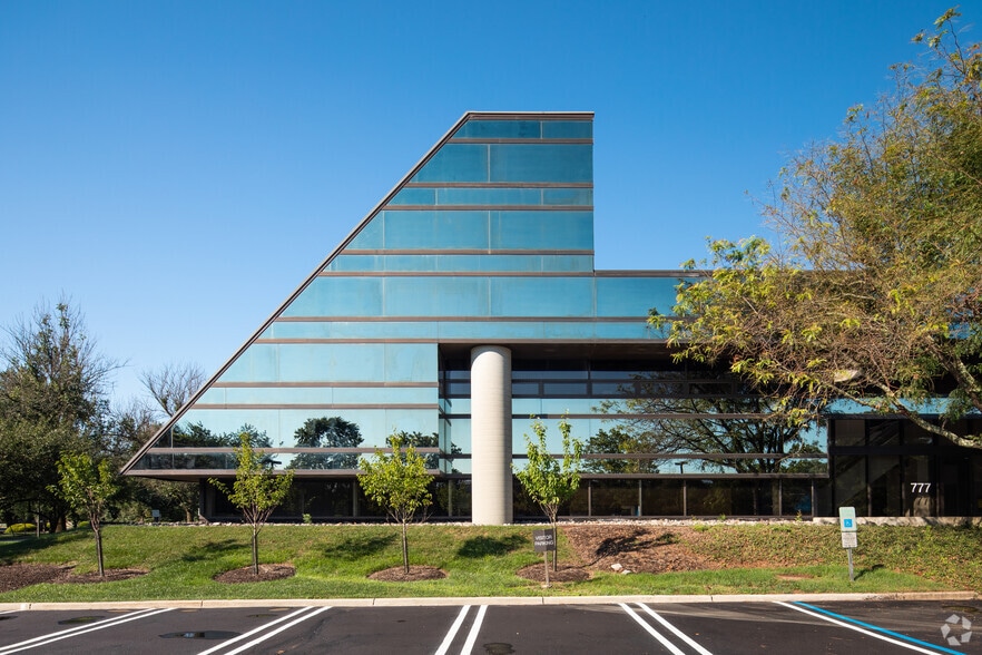 777 Alexander Rd, Princeton, NJ for lease - Building Photo - Image 2 of 7