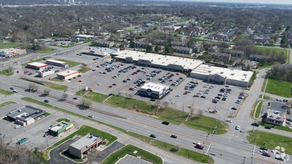 11215-11225 Shawnee Mission Pky, Shawnee, KS for lease - Aerial - Image 2 of 5