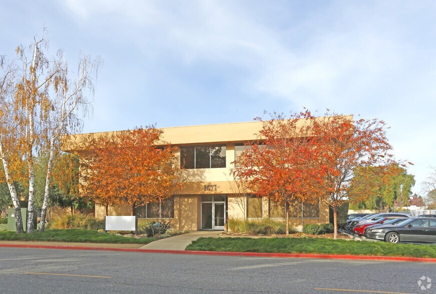 1671 Dell Ave, Campbell, CA à louer - Photo du bâtiment - Image 2 de 3