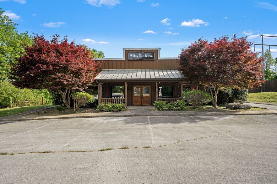 7080 Dale Ridge Rd, Lancaster, TN à vendre - Photo du bâtiment - Image 3 de 49