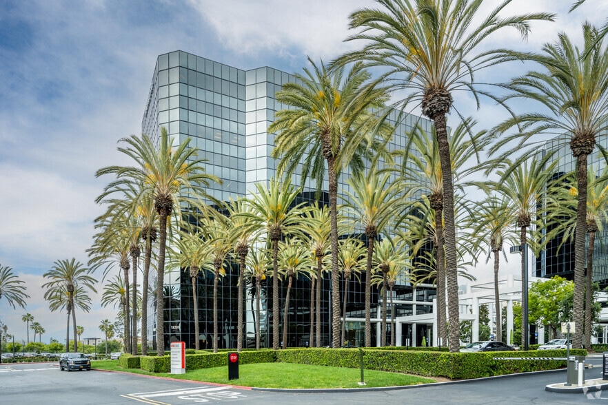 18400 Von Karman Ave, Irvine, CA à louer - Photo du bâtiment - Image 1 de 7