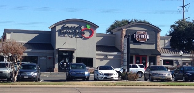 5500 E Greenville Ave, Dallas, TX for lease - Primary Photo - Image 2 of 11