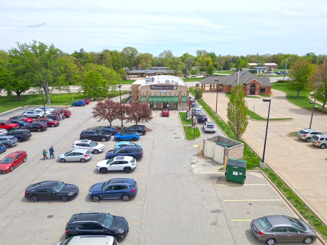 Plus de détails pour 1101 W Bird Blvd, Peoria, IL - Commerce de détail à vendre