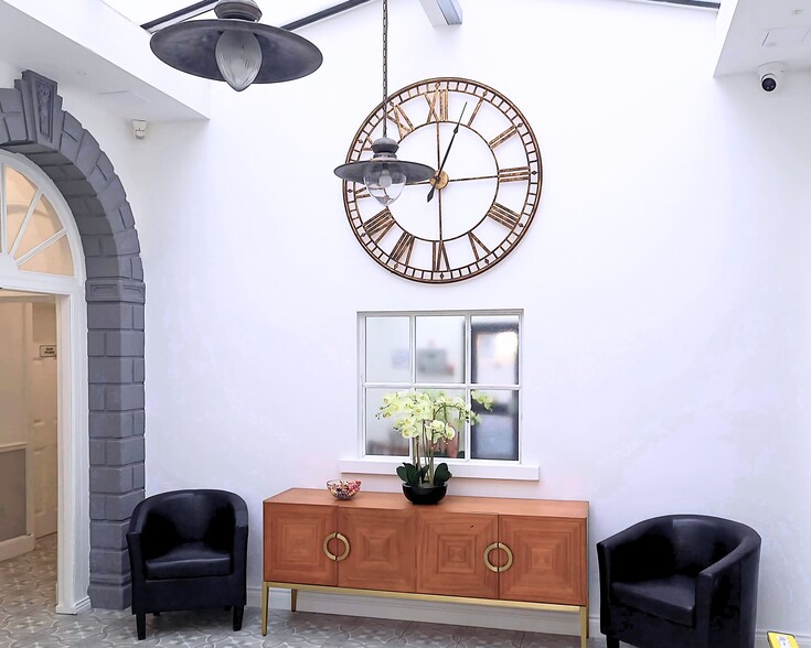 Peache Way, Nottingham for lease - Interior Photo - Image 3 of 6