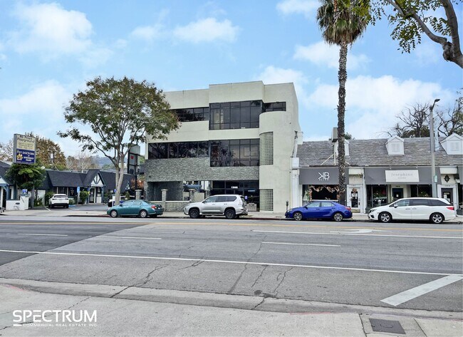 Plus de détails pour 13808 Ventura Blvd, Sherman Oaks, CA - Bureau à vendre