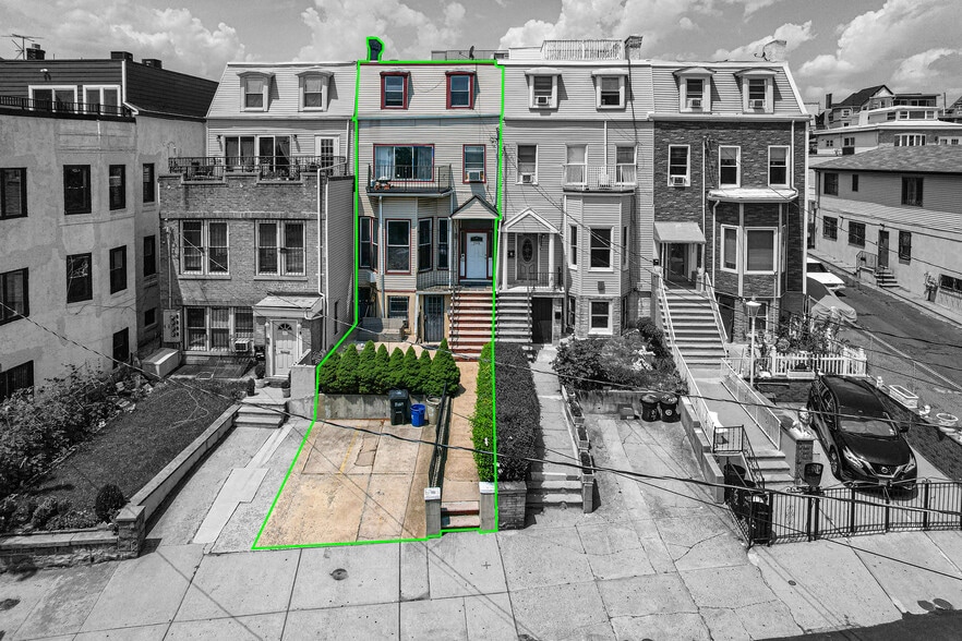 298 Paterson Plank Rd, Jersey City, NJ for sale - Primary Photo - Image 1 of 7