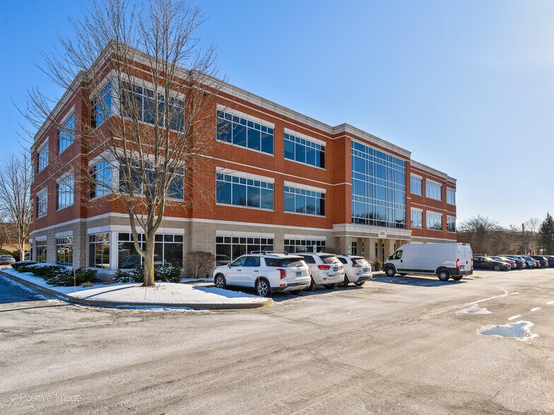 400 S County Farm Rd, Wheaton, IL à vendre - Photo du bâtiment - Image 3 de 39