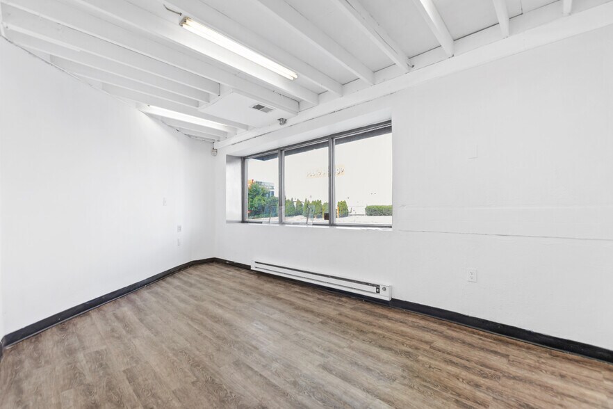 145-147 Broadway, Everett, MA à louer - Photo intérieure - Image 3 de 11