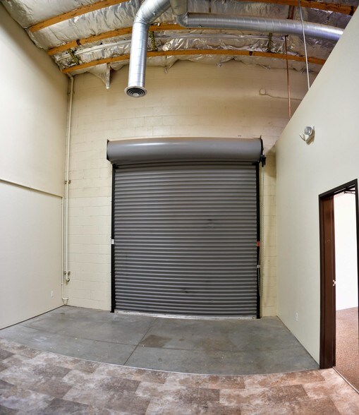 600-620 S 18th St, Sparks, NV à louer - Photo du bâtiment - Image 3 de 6