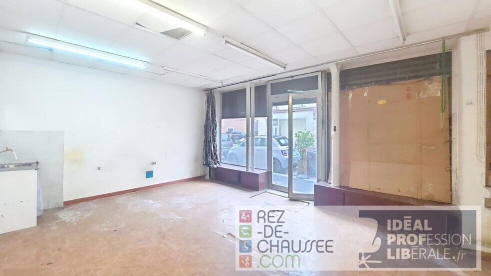 Bureau dans Paris à vendre - Photo du bâtiment - Image 3 de 5