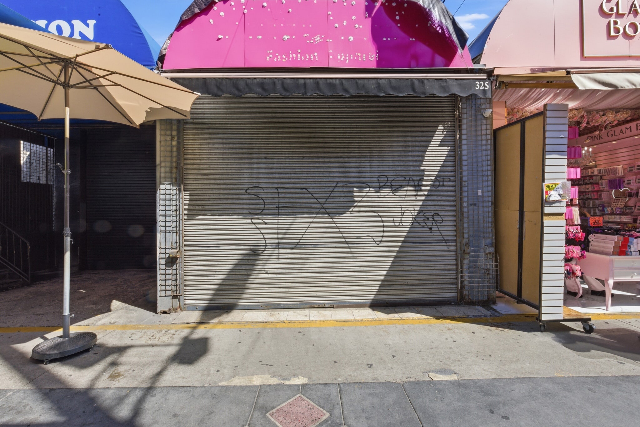 301-329 E 12th St, Los Angeles, CA for lease Building Photo- Image 1 of 7