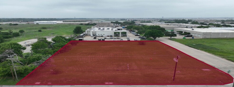 2465 McIver Lane, Carrollton, TX for sale - Building Photo - Image 1 of 4