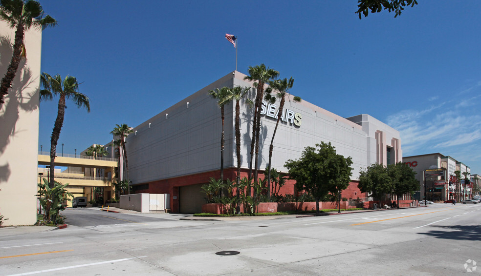 111 E Magnolia Blvd, Burbank, CA for lease - Building Photo - Image 1 of 4